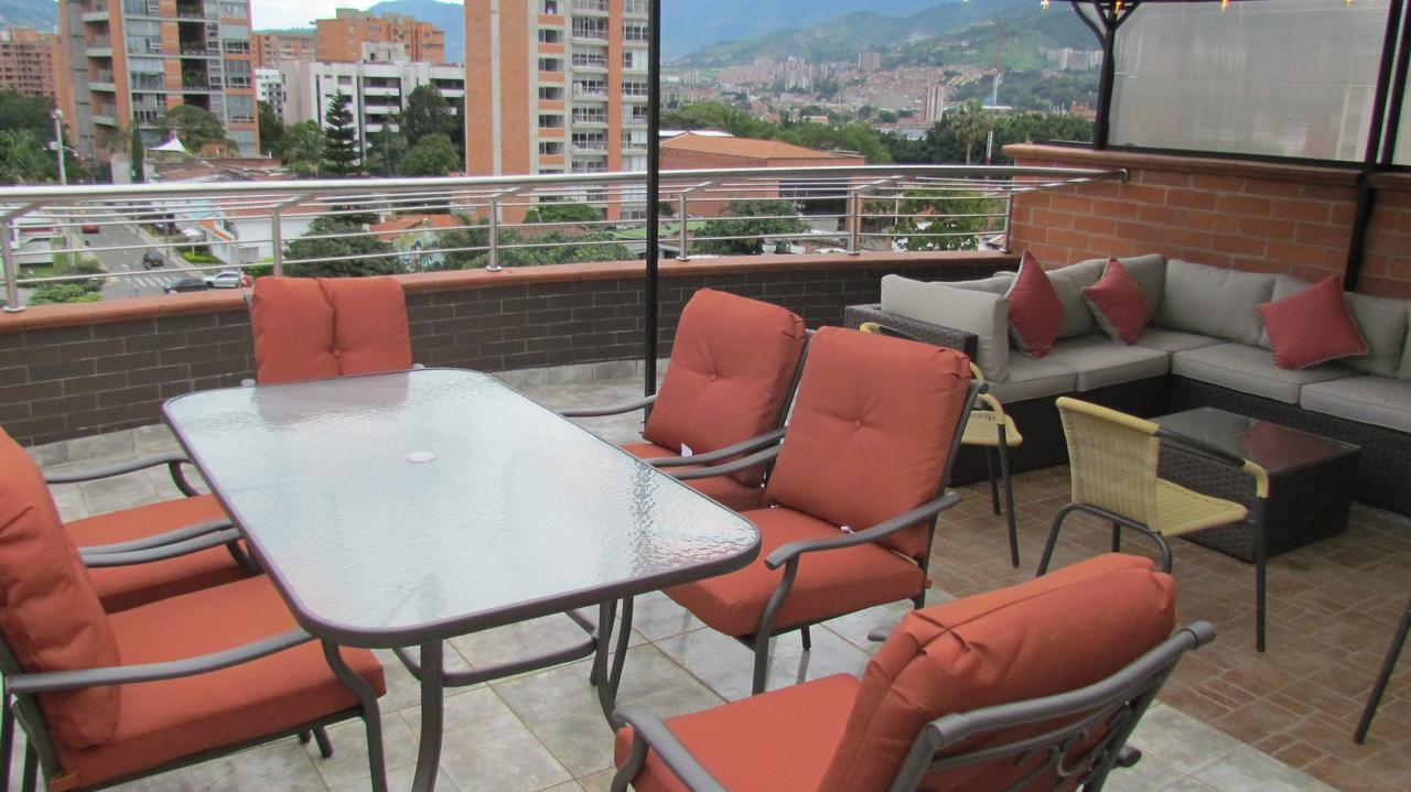 The 9's * Medellin
